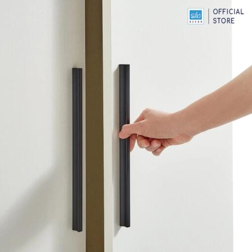 Tay nắm thẩm mỹ, mang vẻ đẹp hài hòa cho tủ áo.