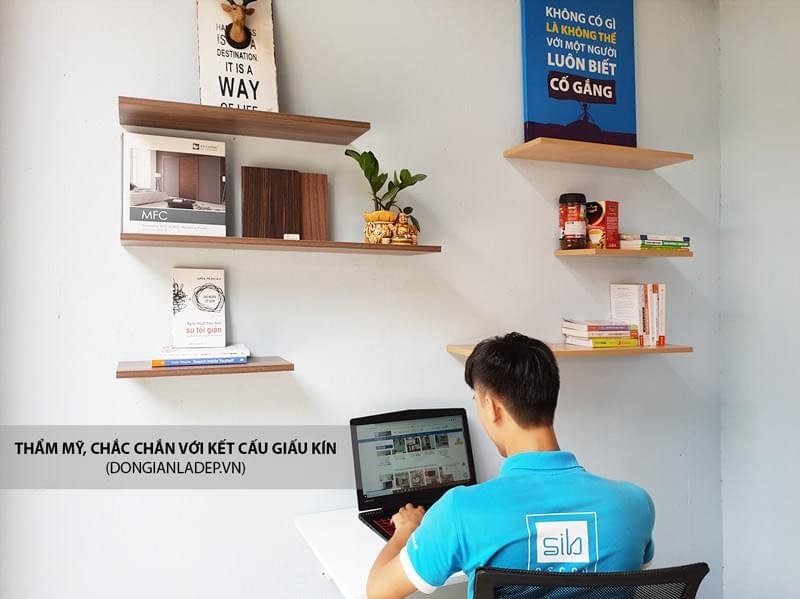 Hoàn thiện các bước lắp đặt kệ treo tường